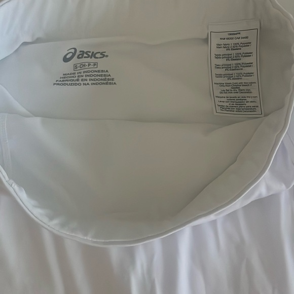 Tennis Bundle 🎾 ASICS Two White Skorts and one Collared Top Size Small - Picture 4 of 8